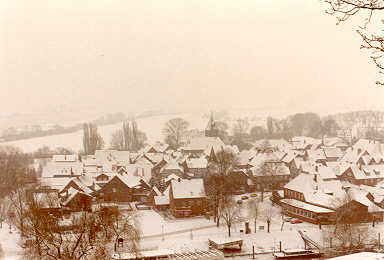 Blick vom Weinberg auf die Stadt und den Jeetzel-Hafen
